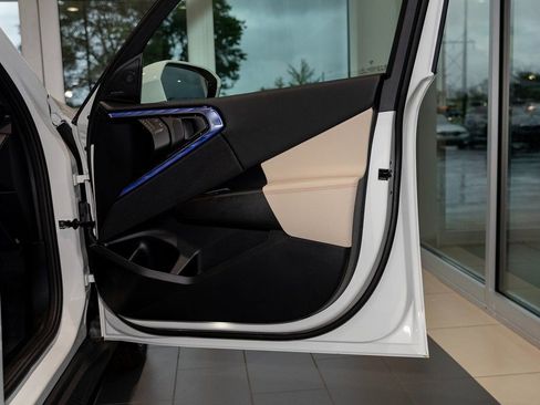 Used 2025 BMW X3 xDrive30i w/ Premium Package image 20