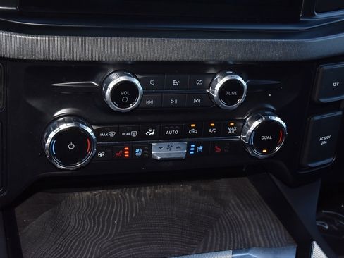 Certified 2024 Ford F250 Platinum w/ FX4 Off-Road Package image 29