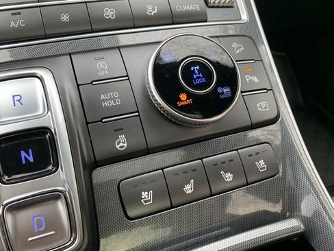 Certified 2023 Hyundai Santa Fe Calligraphy w/ Winter Weather Package image 25