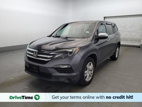 Used 2017 Honda Pilot LX image 1