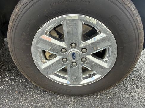 Used 2022 Ford F150 XLT w/ Equipment Group 301A Mid RWD image 8