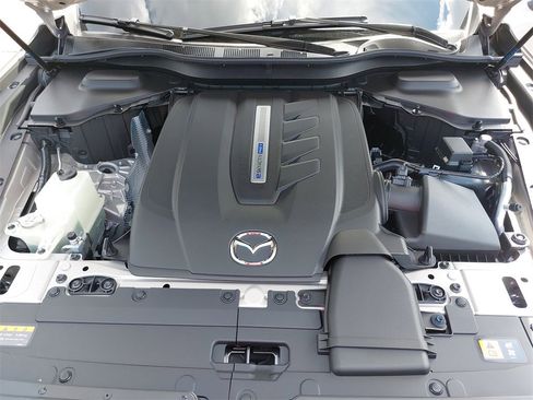New 2025 MAZDA CX-90 Plug-In Hybrid w/ Premium Plus image 32