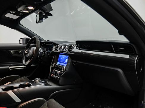 Used 2021 Ford Mustang Shelby GT500 w/ Carbon Fiber Track Pack image 55