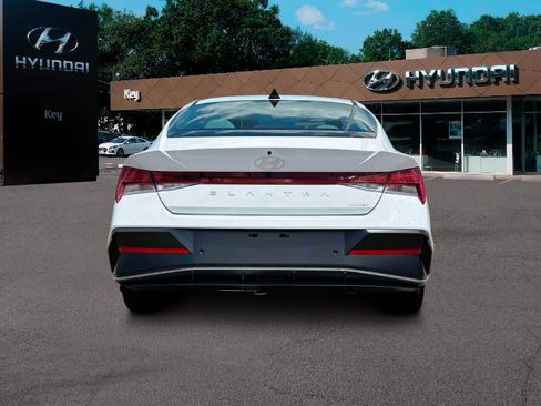 New 2025 Hyundai Elantra Limited w/ Cargo Package image 6
