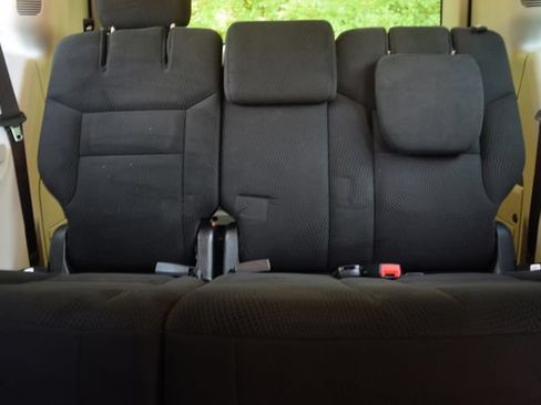 Used 2014 Dodge Grand Caravan American Value Package FWD image 18