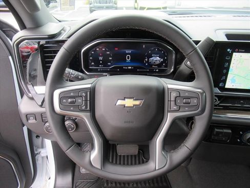 Certified 2025 Chevrolet Silverado 1500 LT image 25