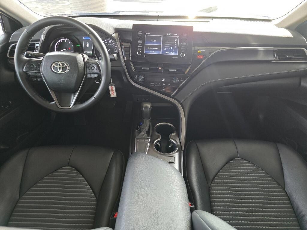 Used 2024 Toyota Camry SE w/ Cold Weather Package FWD image 20