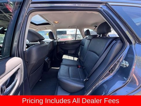 Used 2017 Subaru Outback 2.5i Limited AWD/4WD image 12