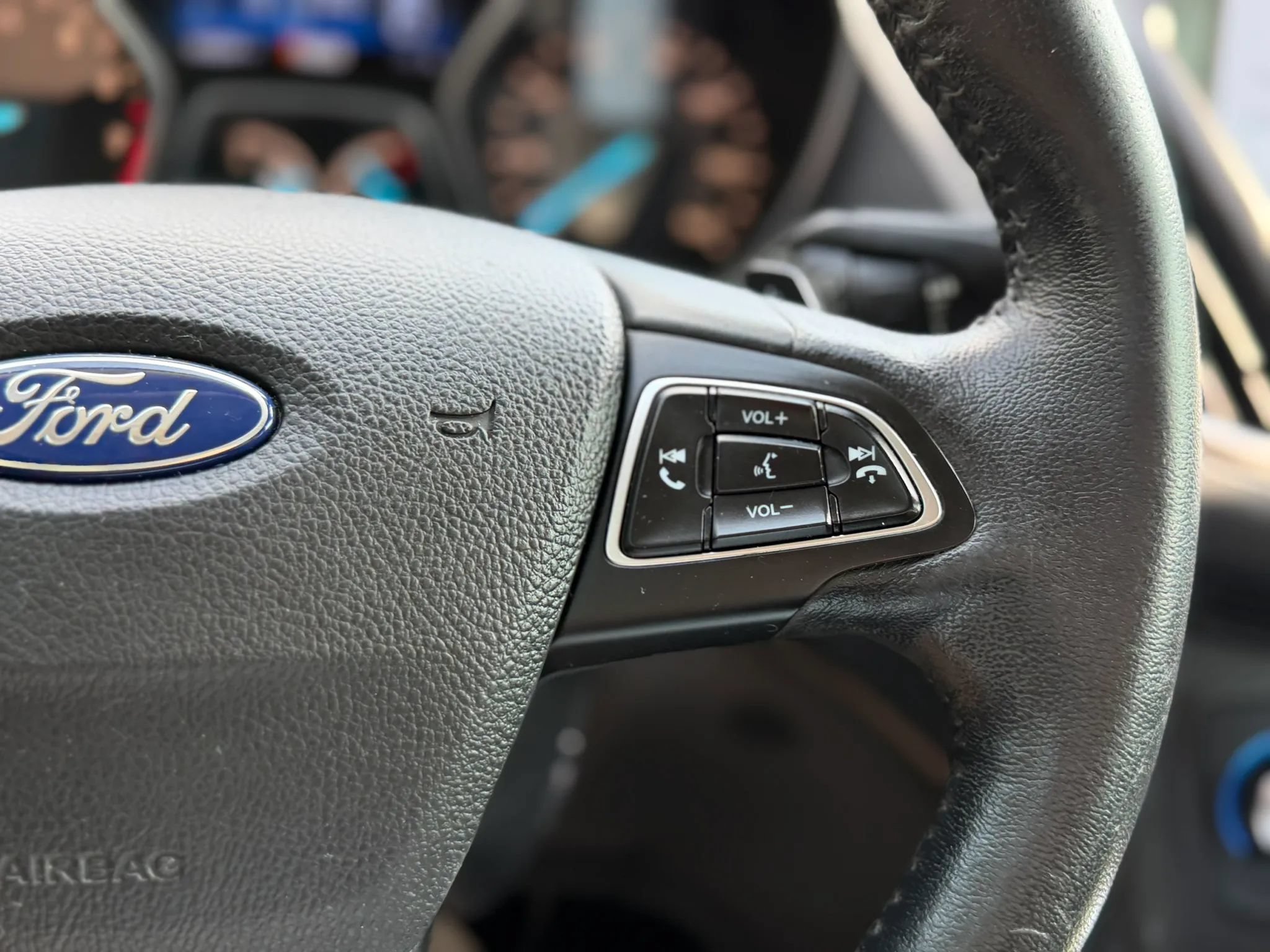 Used 2017 Ford Escape Titanium FWD image 27