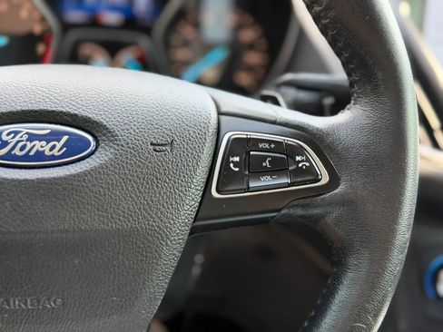Used 2017 Ford Escape Titanium FWD image 27