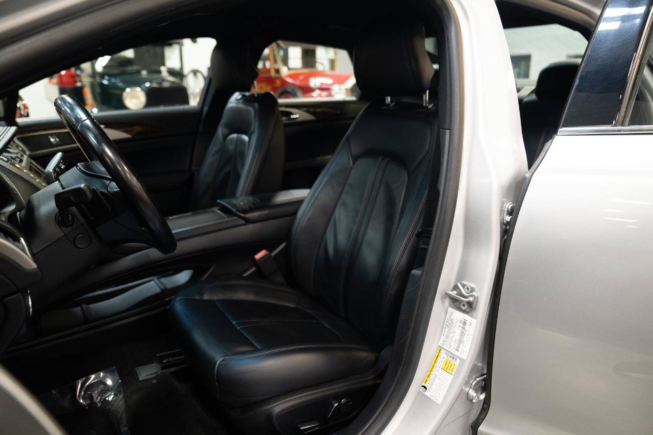 Used 2018 Lincoln MKZ Select w/ Select Plus Package FWD image 20