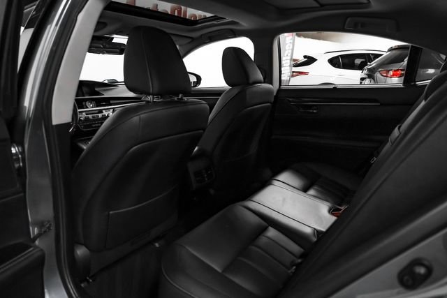 Used 2016 Lexus ES 350 w/ Ultra Luxury Package FWD image 40