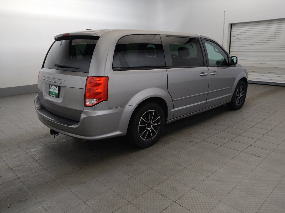 Used 2016 Dodge Grand Caravan SE FWD image 10