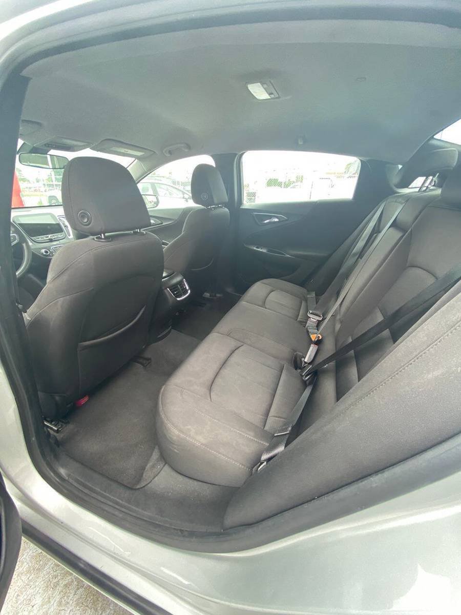 Used 2019 Chevrolet Malibu LT FWD image 9