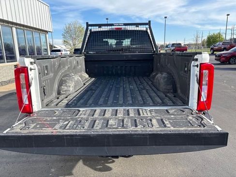 Used 2023 Ford F350 XLT AWD/4WD image 16