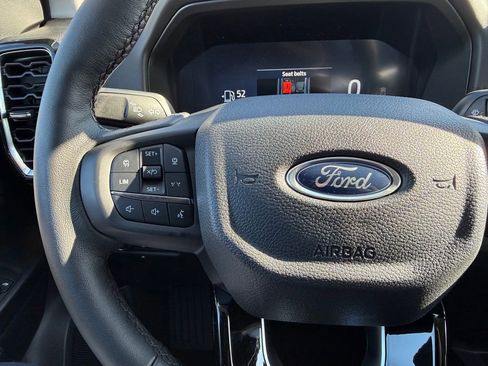 New 2025 Ford Ranger Lariat w/ FX4 Off-Road Package image 25