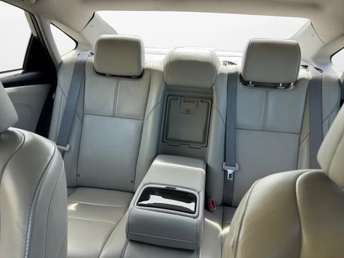 Used 2013 Toyota Avalon Limited image 12