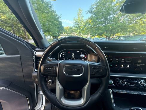 Used 2023 GMC Sierra 1500 Denali AWD/4WD image 18