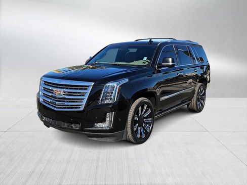 Used 2018 Cadillac Escalade Platinum image 4