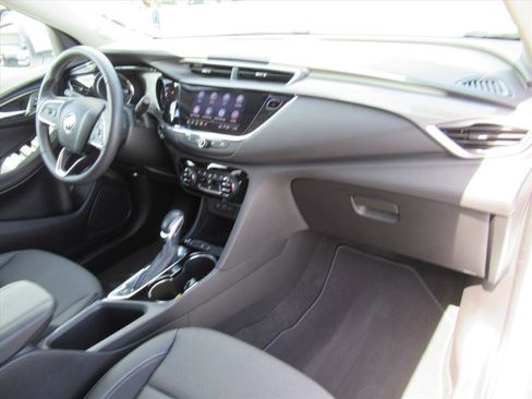 Used 2022 Buick Encore GX Select w/ Safety Package II image 10