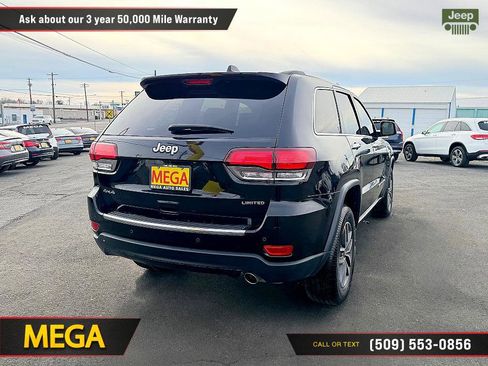 Used 2022 Jeep Grand Cherokee Limited image 11