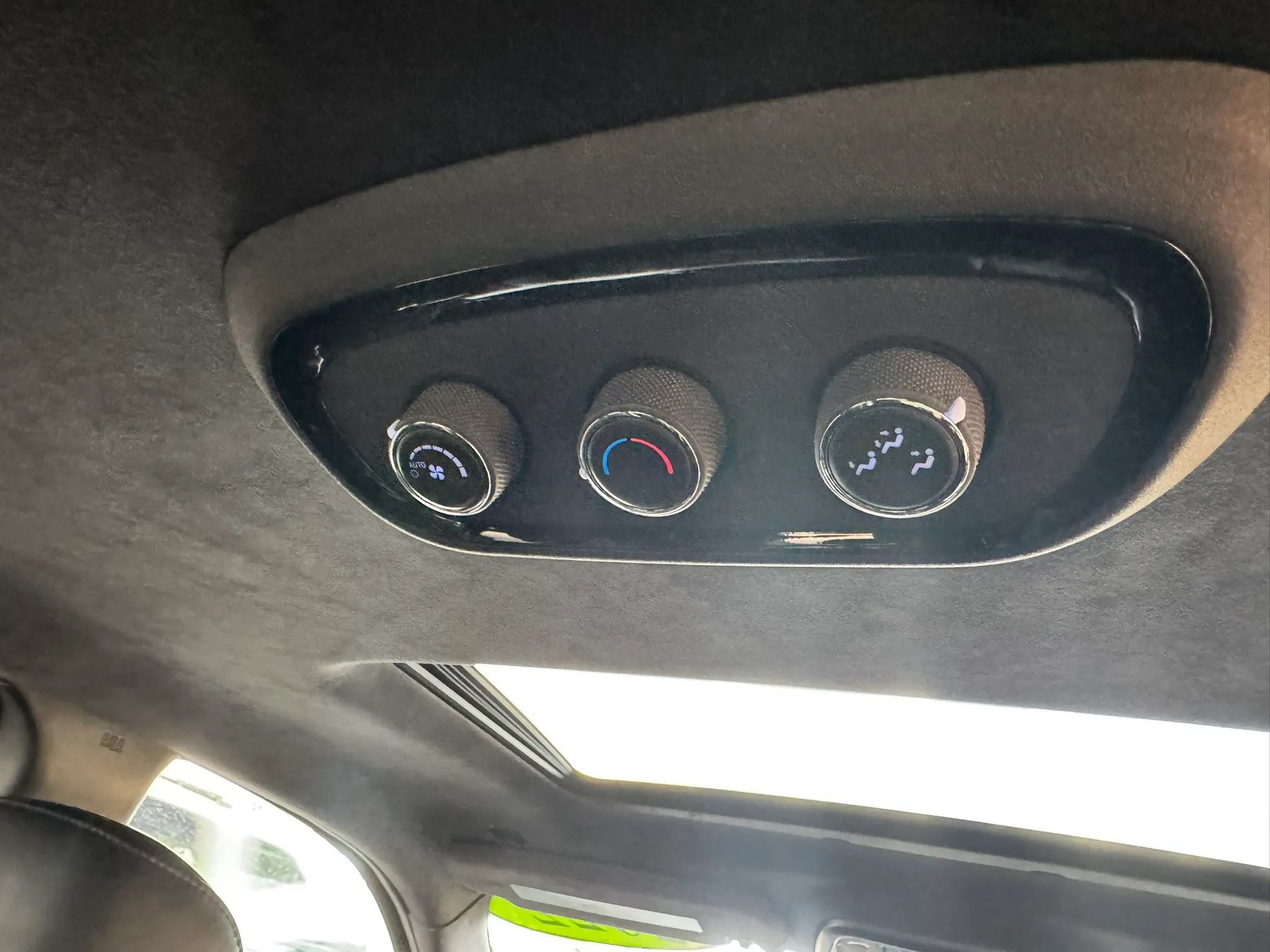 Used 2022 Dodge Durango R/T RWD image 28