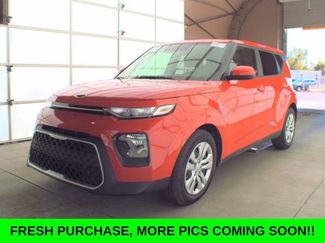 Used 2021 Kia Soul LX image 1