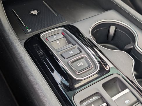Used 2024 Honda Pilot Touring image 36