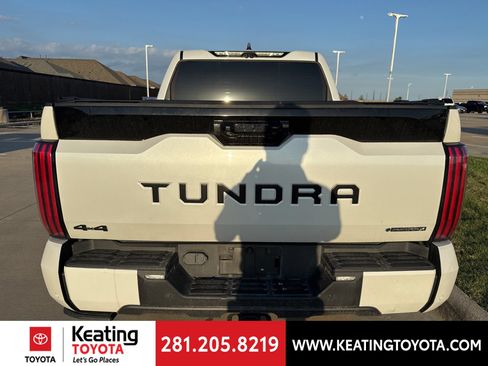 Used 2025 Toyota Tundra Platinum AWD/4WD image 6