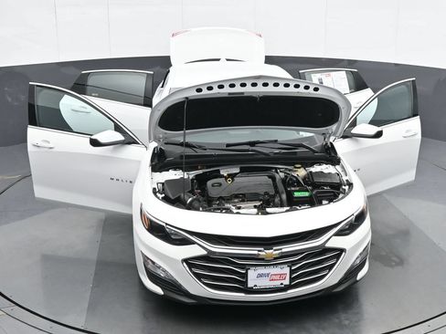 Used 2022 Chevrolet Malibu LT FWD image 35