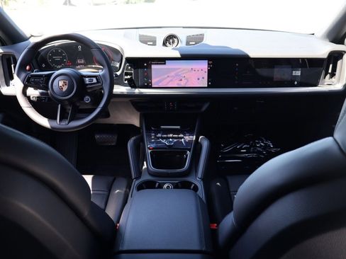 New 2026 Porsche Cayenne Coupe AWD/4WD image 21