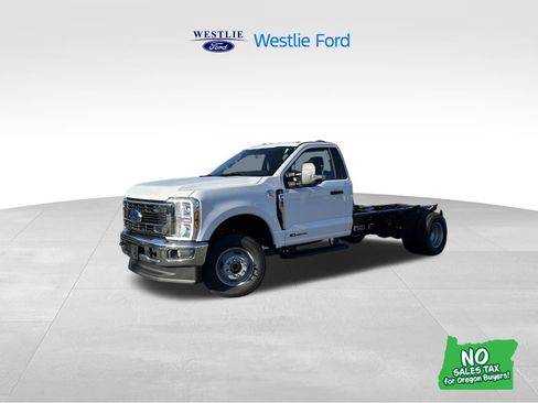 New 2026 Ford F350 XL w/ XL Chrome Package image 1