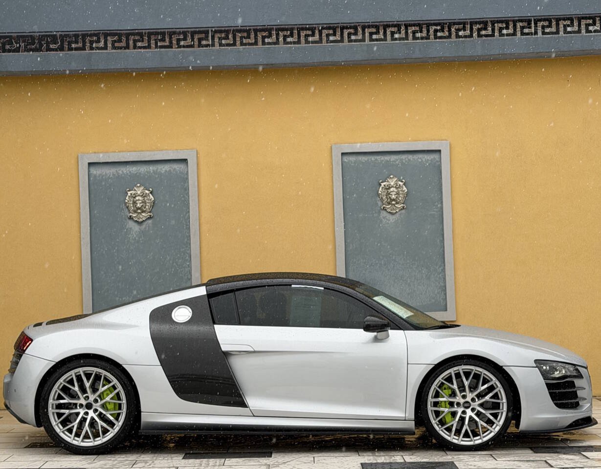 Used 2012 Audi R8 V8 AWD/4WD image 7