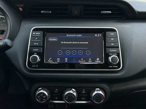 Certified 2025 Nissan Kicks Play S FWD image 19