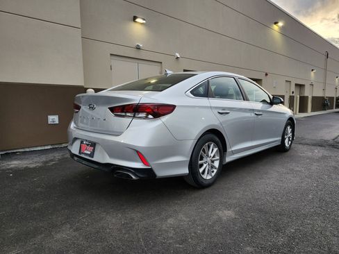Used 2018 Hyundai Sonata SE image 3
