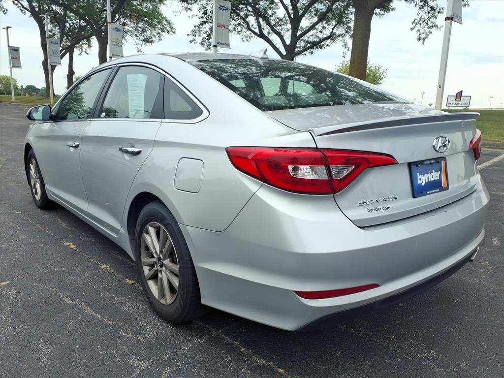 Used 2015 Hyundai Sonata SE FWD image 5