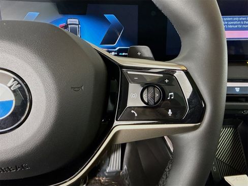 Used 2025 BMW X3 xDrive30i w/ Premium Package image 30