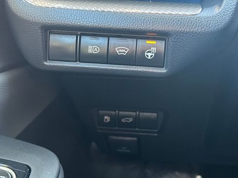 Used 2024 Toyota Prius Limited image 34