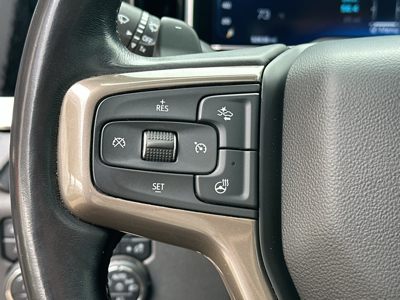 Used 2022 Chevrolet Silverado 1500 High Country w/ High Country Premium Package AWD/4WD image 21