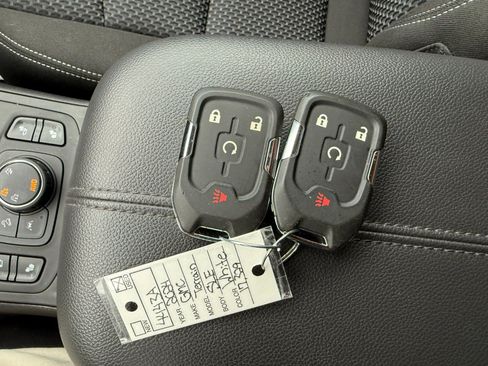 Used 2024 GMC Terrain SLE w/ Driver Convenience Package AWD/4WD image 36