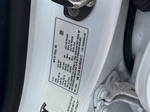 Used 2024 Tesla Model 3 Standard Range RWD image 32