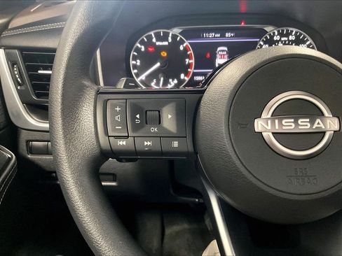 Used 2023 Nissan Rogue SV AWD/4WD image 22
