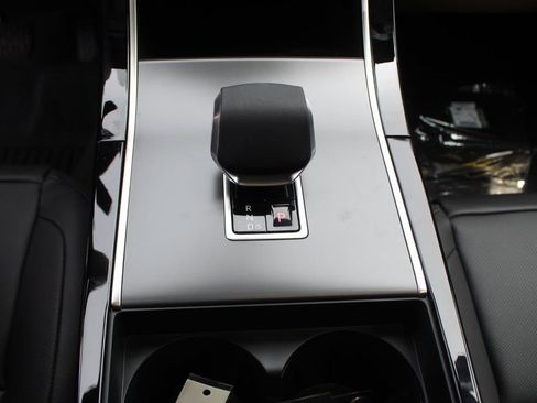 Used 2026 Land Rover Range Rover Velar S AWD/4WD image 28