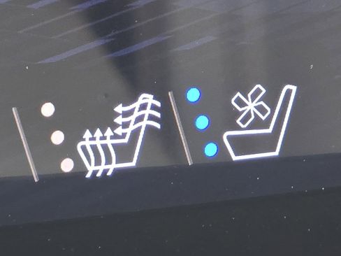 New 2026 Chevrolet Suburban High Country image 10