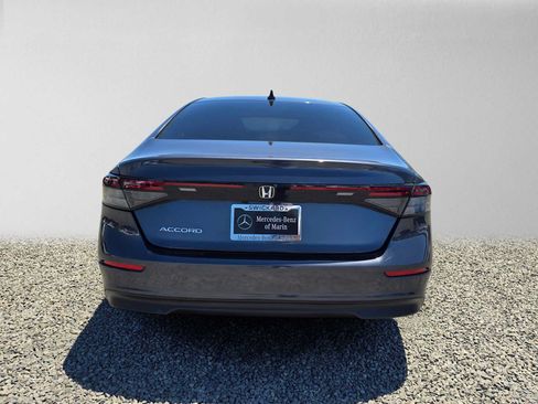 Used 2025 Honda Accord SE image 4