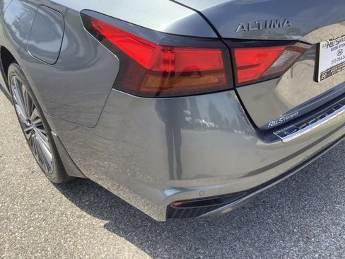 Used 2023 Nissan Altima 2.5 SL AWD/4WD image 35