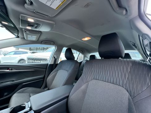 Used 2025 Toyota Camry LE image 22