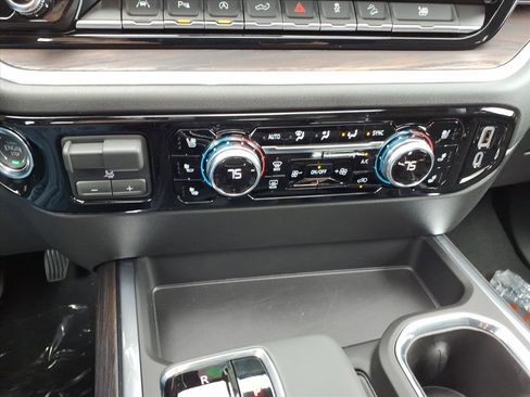 New 2026 GMC Sierra 1500 SLT w/ SLT Premium Plus Package image 28