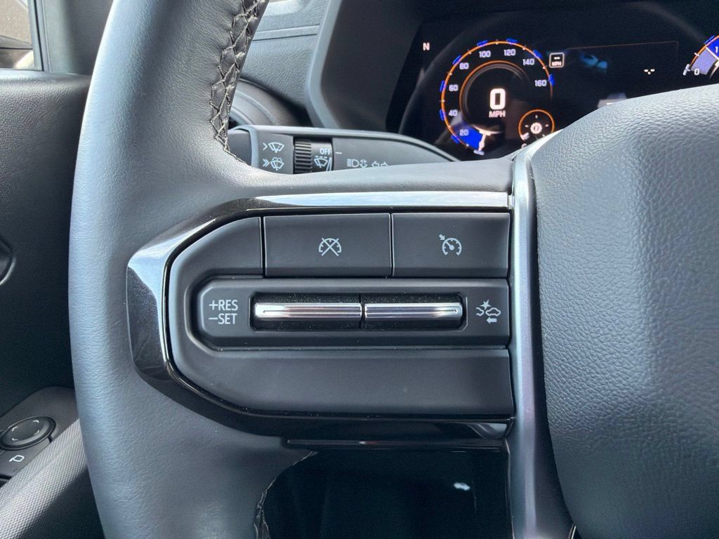 Certified 2025 Chevrolet Colorado Trail Boss AWD/4WD image 13