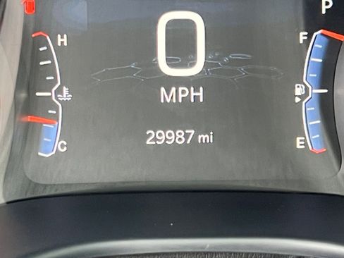 Used 2025 Jeep Compass Limited image 34